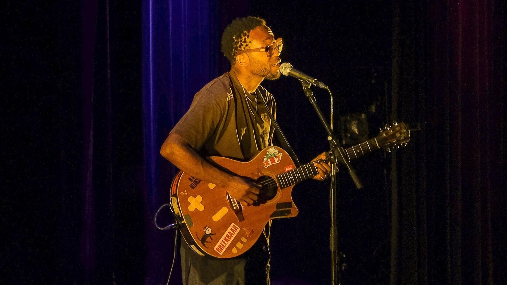#2 Gerson Main en muzikanten - Weg Van Dit Feestje