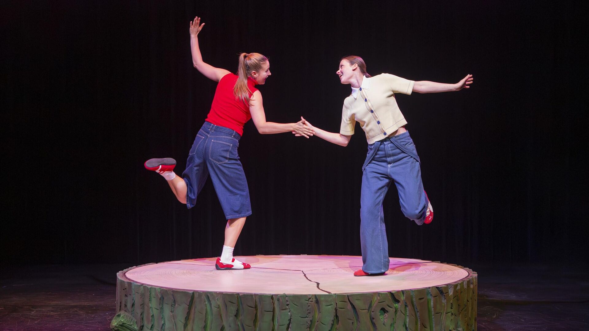 Wie viert er hier hun verjaardag? 4+